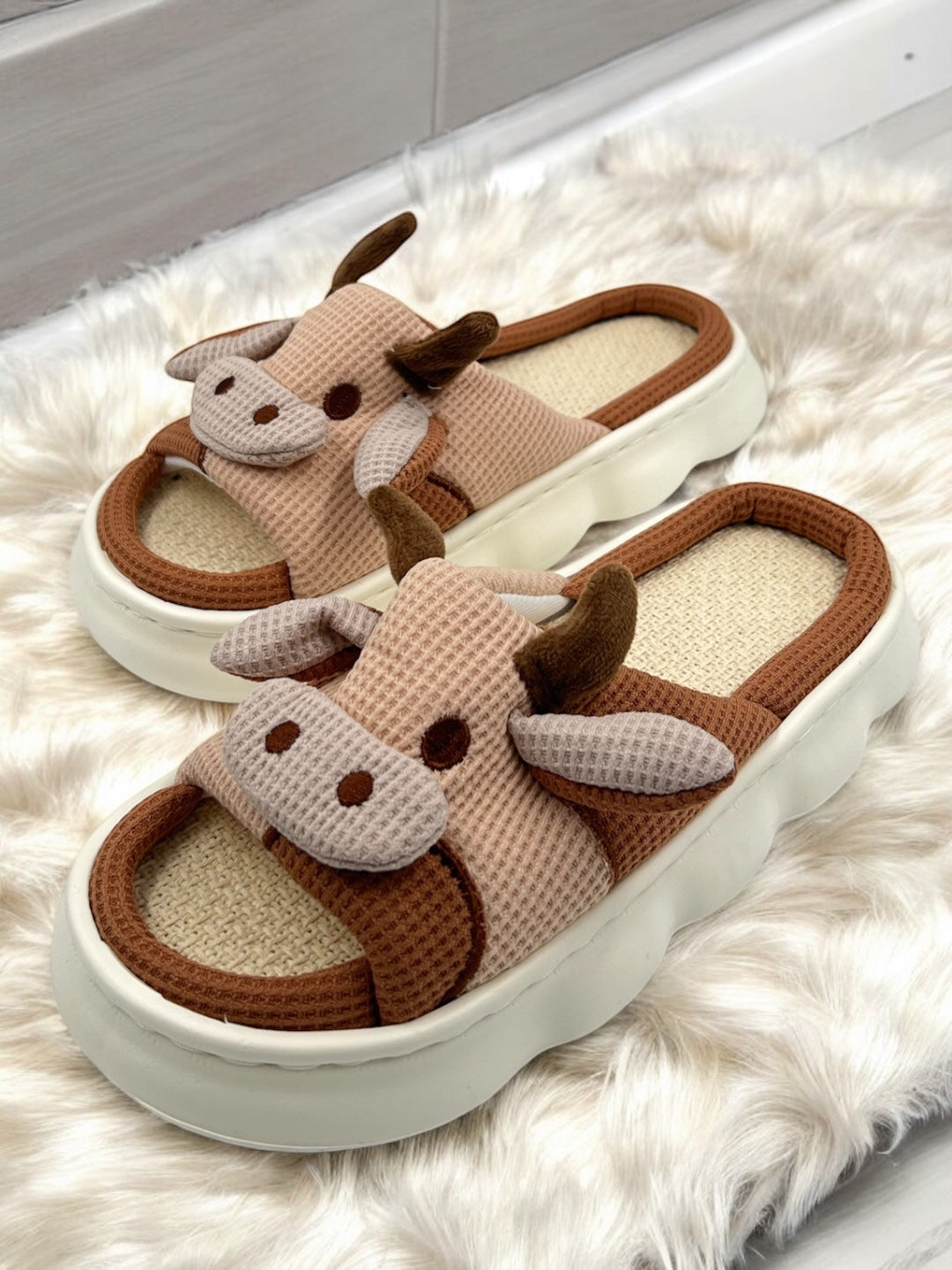 PANTUFLAS BABUCHAS DISEÑOS CONEJOS Y VACA (Talla 34 a 39)