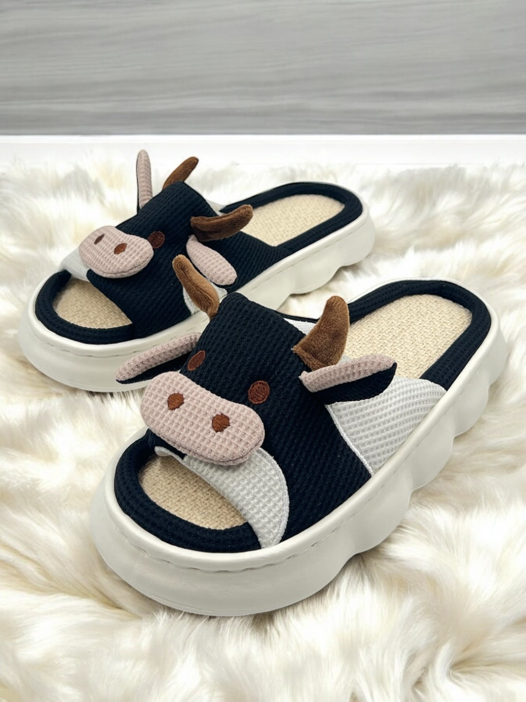 PANTUFLAS BABUCHAS DISEÑOS CONEJOS Y VACA (Talla 34 a 39)