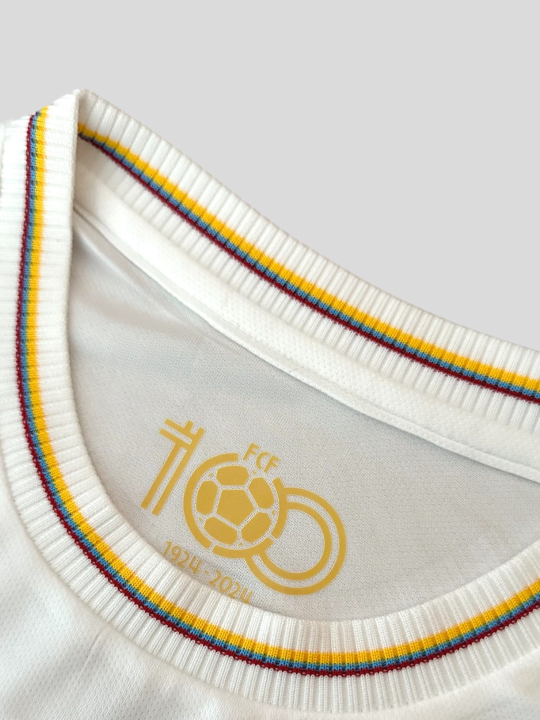 CAMISETA RETRO DE COLOMBIA CENTARIO